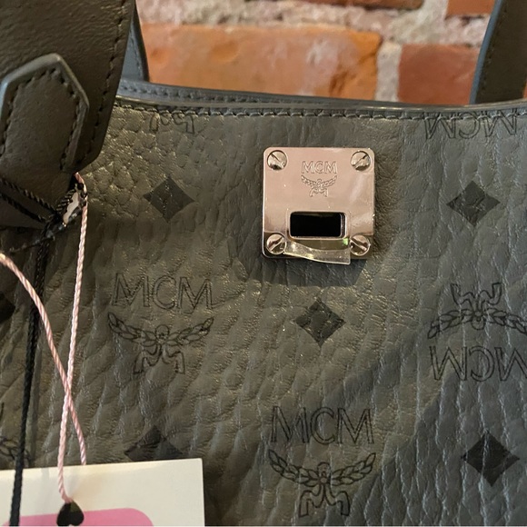 MCM Essential Visetos Original Large Tote Bag - Picture 9 of 9